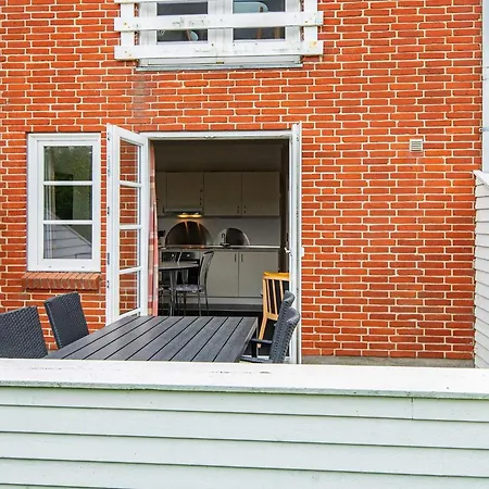 5 Person In Romo Sonderby (Romo)