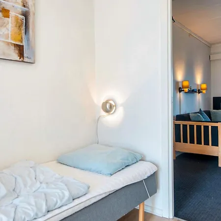 5 Person In Romo * Sonderby (Romo)